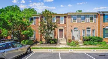 6149 SUMMER PARK LN, ALEXANDRIA, Virginia 22315, 3 Bedrooms Bedrooms, ,3 BathroomsBathrooms,Residential,For sale,6149 SUMMER PARK LN,VAFX2241106 MLS # VAFX2241106