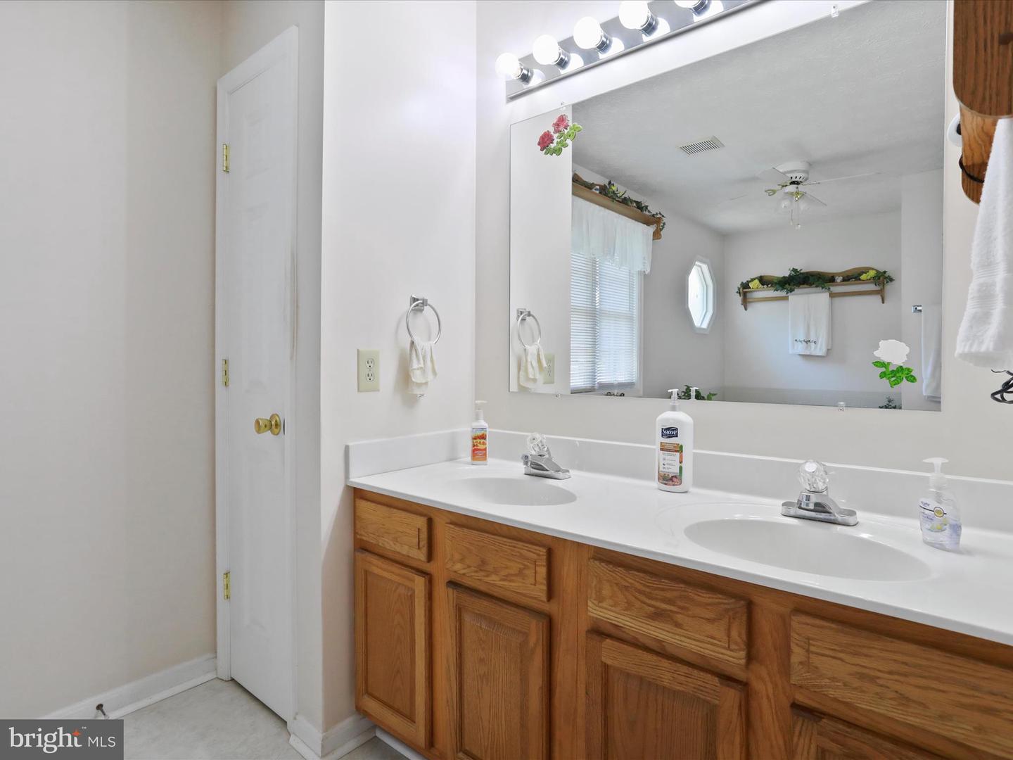 715 STONECREST DR, WOODSTOCK, Virginia 22664, 3 Bedrooms Bedrooms, ,2 BathroomsBathrooms,Residential,For sale,715 STONECREST DR,VASH2011472 MLS # VASH2011472