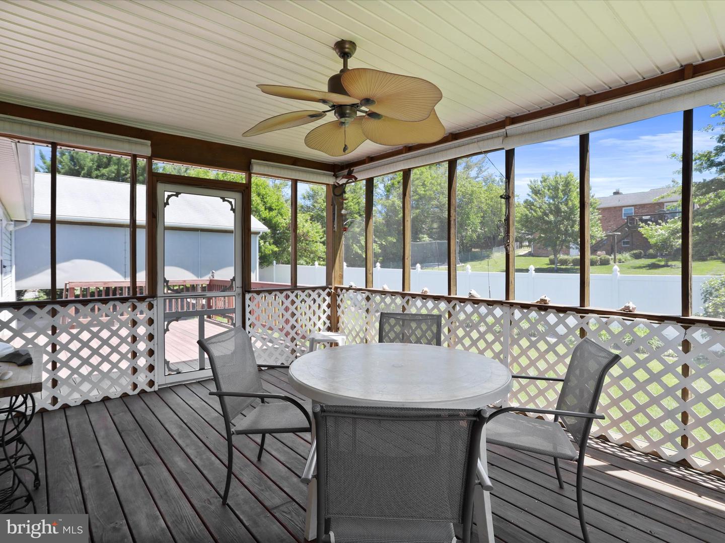 715 STONECREST DR, WOODSTOCK, Virginia 22664, 3 Bedrooms Bedrooms, ,2 BathroomsBathrooms,Residential,For sale,715 STONECREST DR,VASH2011472 MLS # VASH2011472