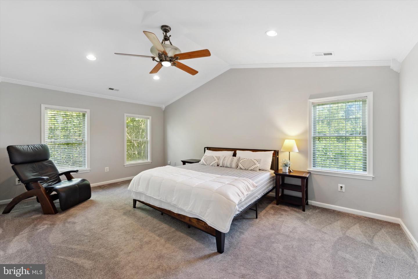6422 VIEW CT, BROAD RUN, Virginia 20137, 5 Bedrooms Bedrooms, ,3 BathroomsBathrooms,Residential,For sale,6422 VIEW CT,VAFQ2016658 MLS # VAFQ2016658
