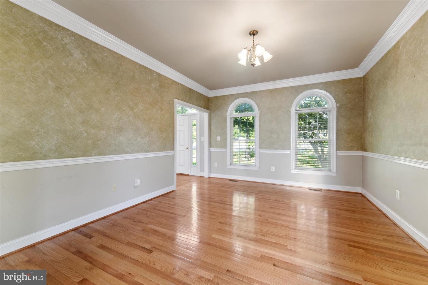 6422 VIEW CT, BROAD RUN, Virginia 20137, 5 Bedrooms Bedrooms, ,3 BathroomsBathrooms,Residential,For sale,6422 VIEW CT,VAFQ2016658 MLS # VAFQ2016658