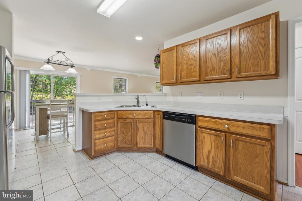 10108 CHESNEY DR, SPOTSYLVANIA, Virginia 22553, 4 Bedrooms Bedrooms, ,3 BathroomsBathrooms,Residential,10108 CHESNEY DR,VASP2032018 MLS # VASP2032018