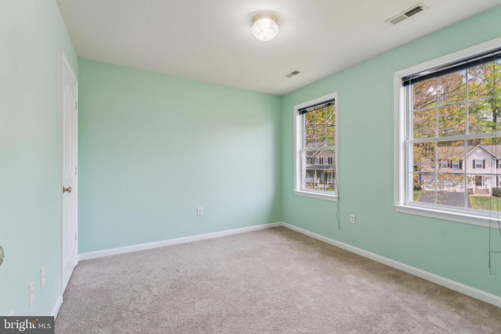 10108 CHESNEY DR, SPOTSYLVANIA, Virginia 22553, 4 Bedrooms Bedrooms, ,3 BathroomsBathrooms,Residential,10108 CHESNEY DR,VASP2032018 MLS # VASP2032018