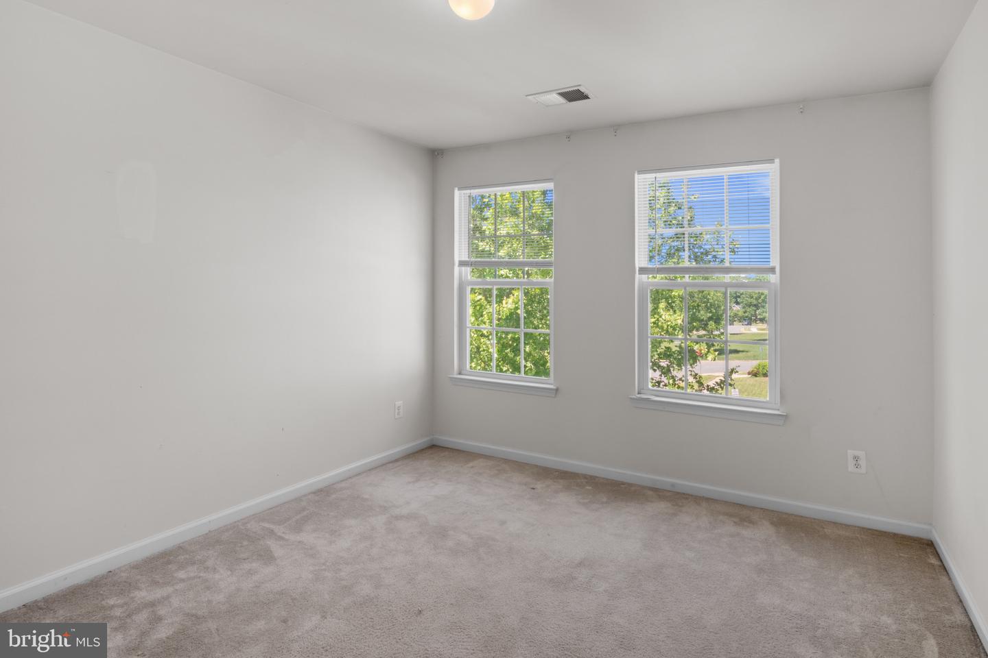 16874 REEF KNOT WAY, WOODBRIDGE, Virginia 22191, 4 Bedrooms Bedrooms, ,2 BathroomsBathrooms,Residential,For sale,16874 REEF KNOT WAY,VAPW2094948 MLS # VAPW2094948