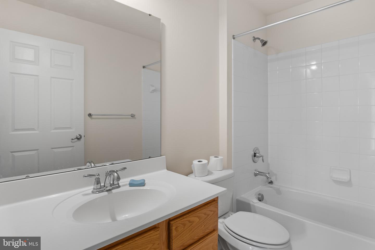 16874 REEF KNOT WAY, WOODBRIDGE, Virginia 22191, 4 Bedrooms Bedrooms, ,2 BathroomsBathrooms,Residential,For sale,16874 REEF KNOT WAY,VAPW2094948 MLS # VAPW2094948