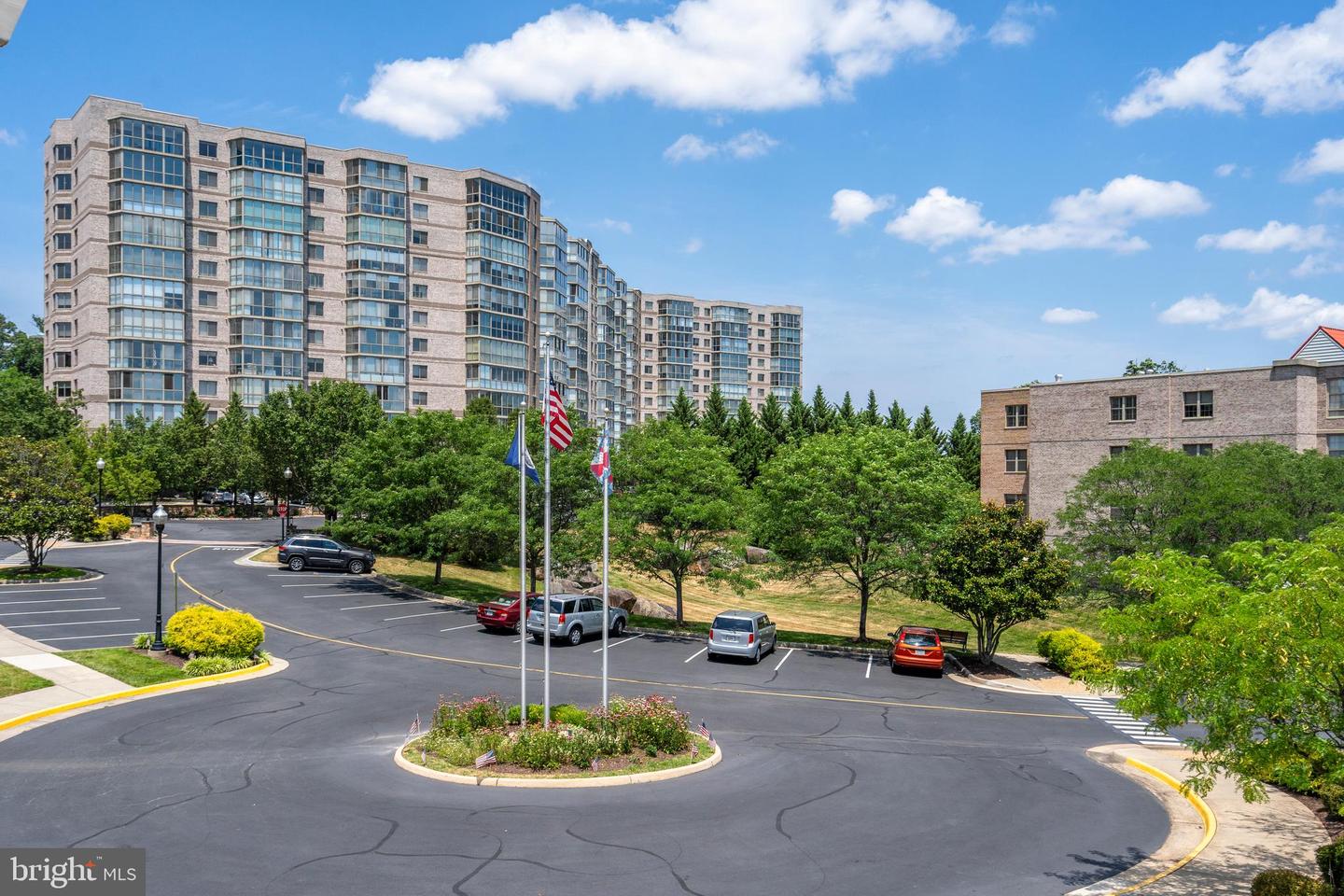 19375 CYPRESS RIDGE TER #206, LEESBURG, Virginia 20176, 2 Bedrooms Bedrooms, ,2 BathroomsBathrooms,Residential,For sale,19375 CYPRESS RIDGE TER #206,VALO2097262 MLS # VALO2097262