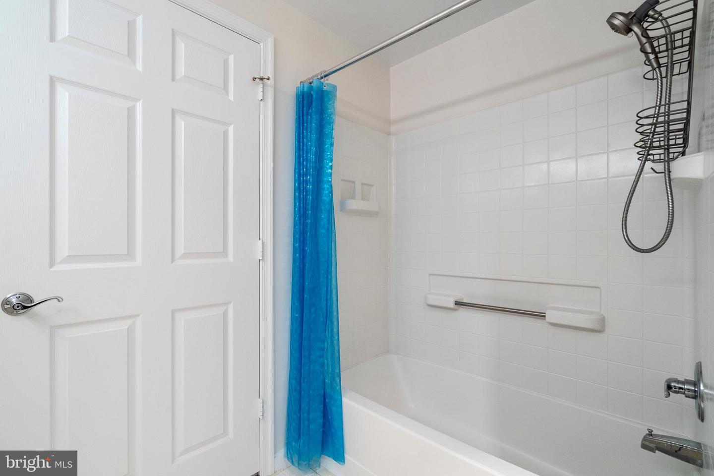 19375 CYPRESS RIDGE TER #206, LEESBURG, Virginia 20176, 2 Bedrooms Bedrooms, ,2 BathroomsBathrooms,Residential,For sale,19375 CYPRESS RIDGE TER #206,VALO2097262 MLS # VALO2097262