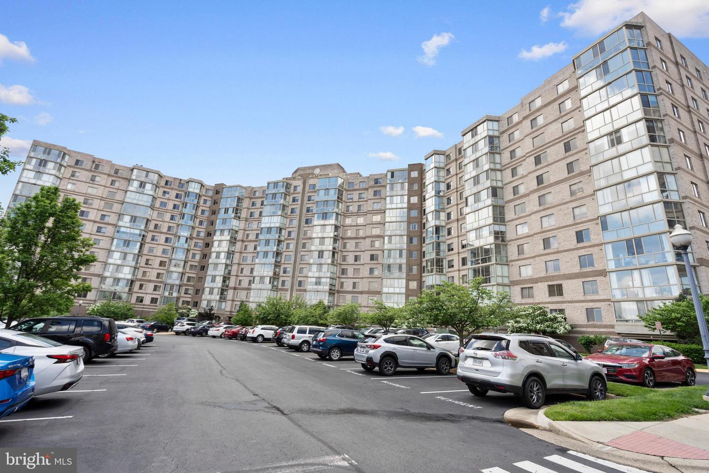 19375 CYPRESS RIDGE TER #206, LEESBURG, Virginia 20176, 2 Bedrooms Bedrooms, ,2 BathroomsBathrooms,Residential,For sale,19375 CYPRESS RIDGE TER #206,VALO2097262 MLS # VALO2097262