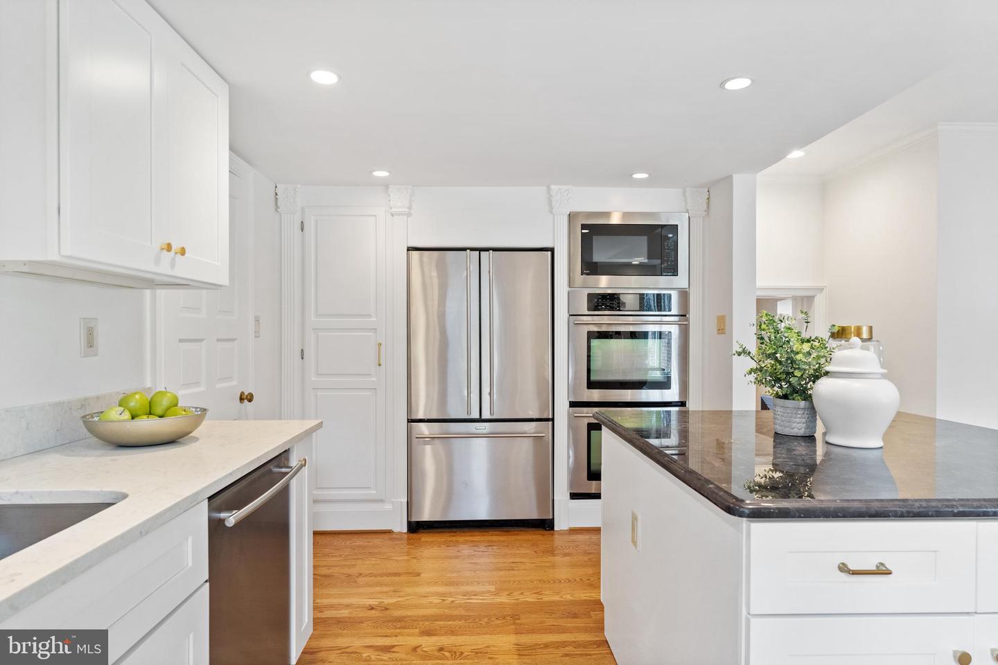 710 BELGROVE RD, MCLEAN, Virginia 22101, 5 Bedrooms Bedrooms, ,5 BathroomsBathrooms,Residential,For sale,710 BELGROVE RD,VAFX2242030 MLS # VAFX2242030