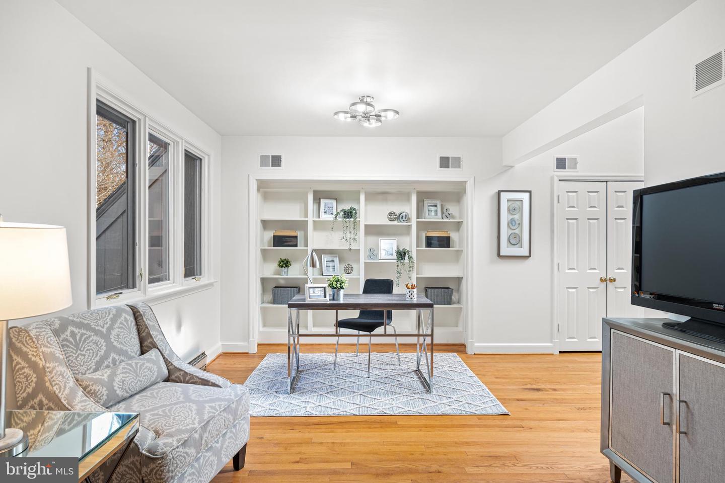 710 BELGROVE RD, MCLEAN, Virginia 22101, 5 Bedrooms Bedrooms, ,5 BathroomsBathrooms,Residential,For sale,710 BELGROVE RD,VAFX2242030 MLS # VAFX2242030