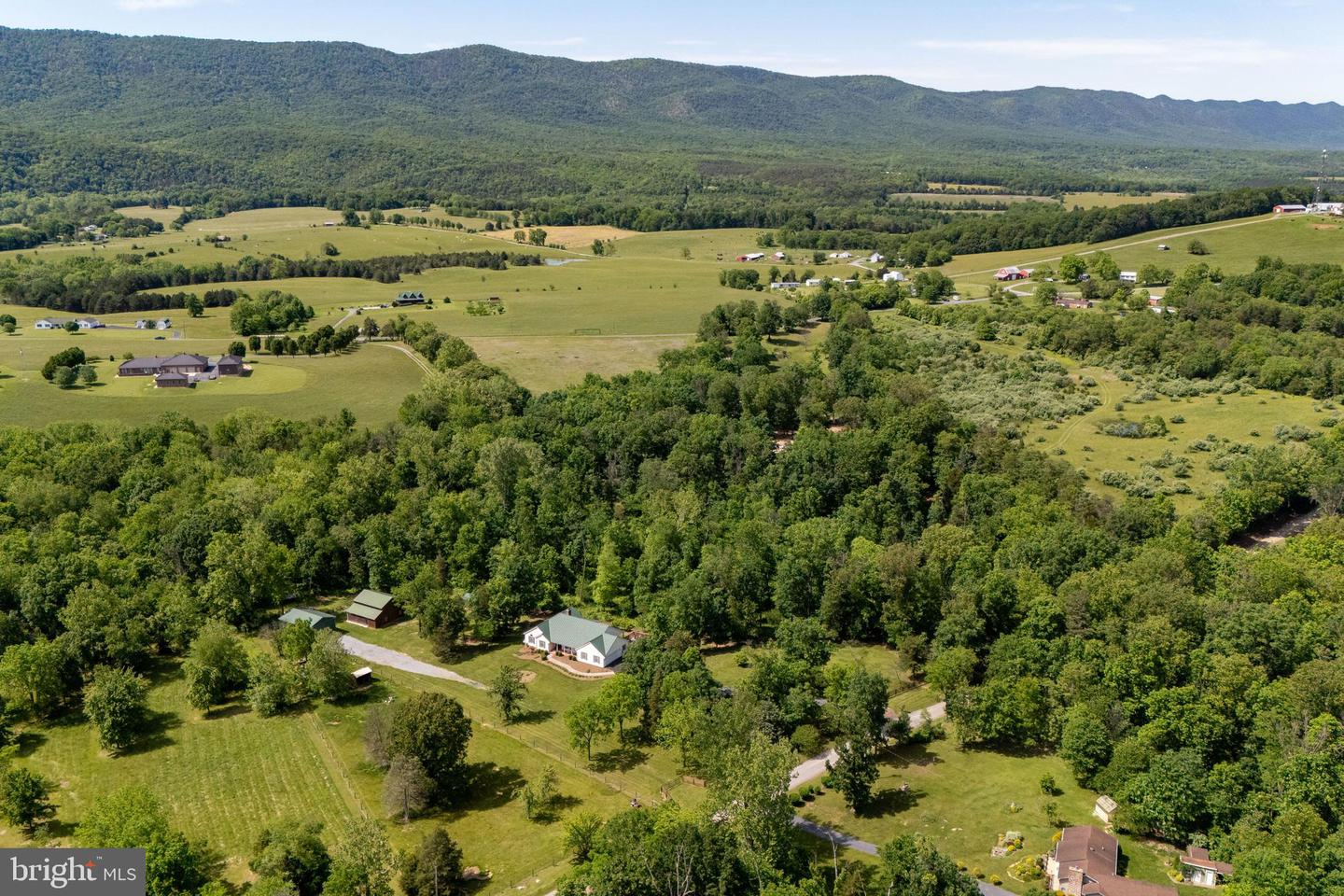 499 MONT VIEW LN, LURAY, Virginia 22835, 4 Bedrooms Bedrooms, ,3 BathroomsBathrooms,Residential,For sale,499 MONT VIEW LN,VAPA2004936 MLS # VAPA2004936