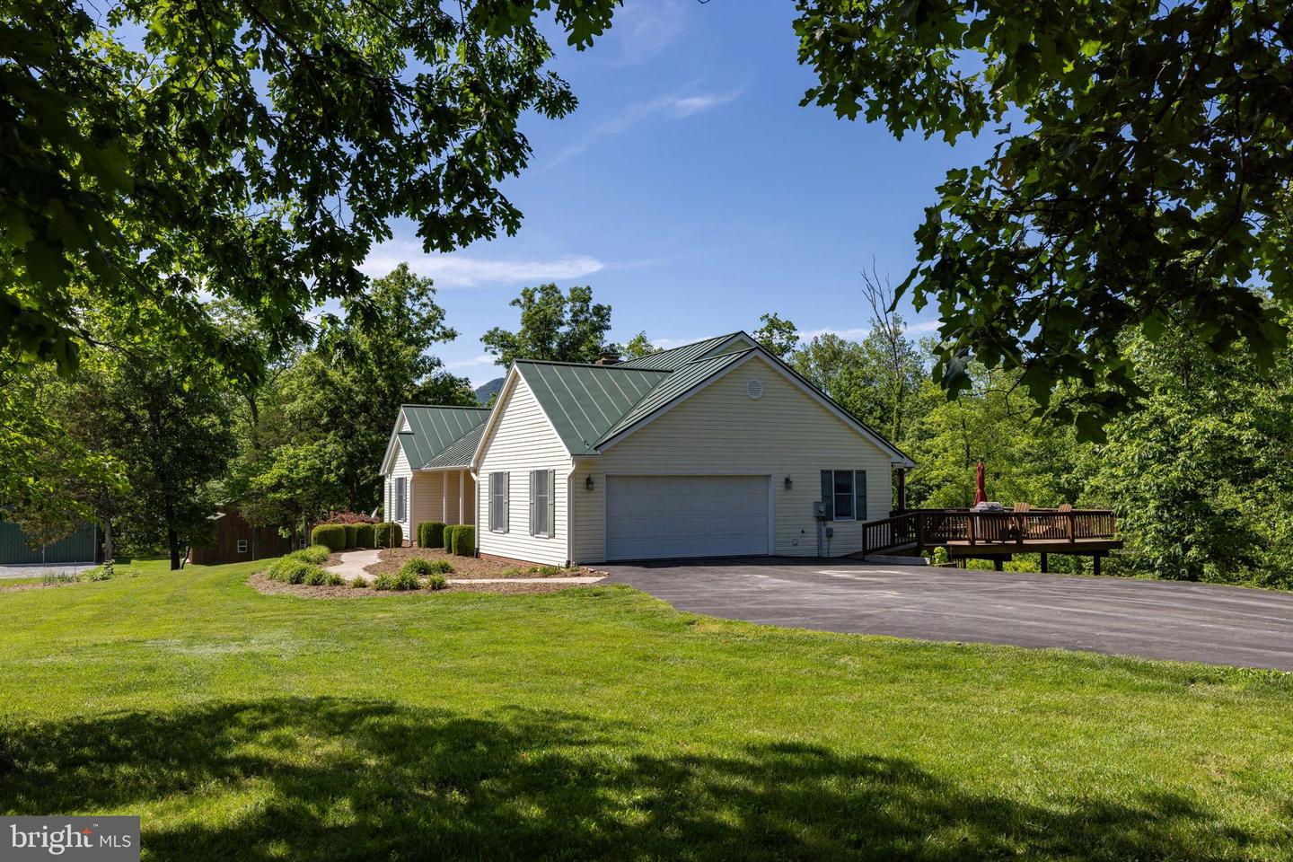 499 MONT VIEW LN, LURAY, Virginia 22835, 4 Bedrooms Bedrooms, ,3 BathroomsBathrooms,Residential,For sale,499 MONT VIEW LN,VAPA2004936 MLS # VAPA2004936