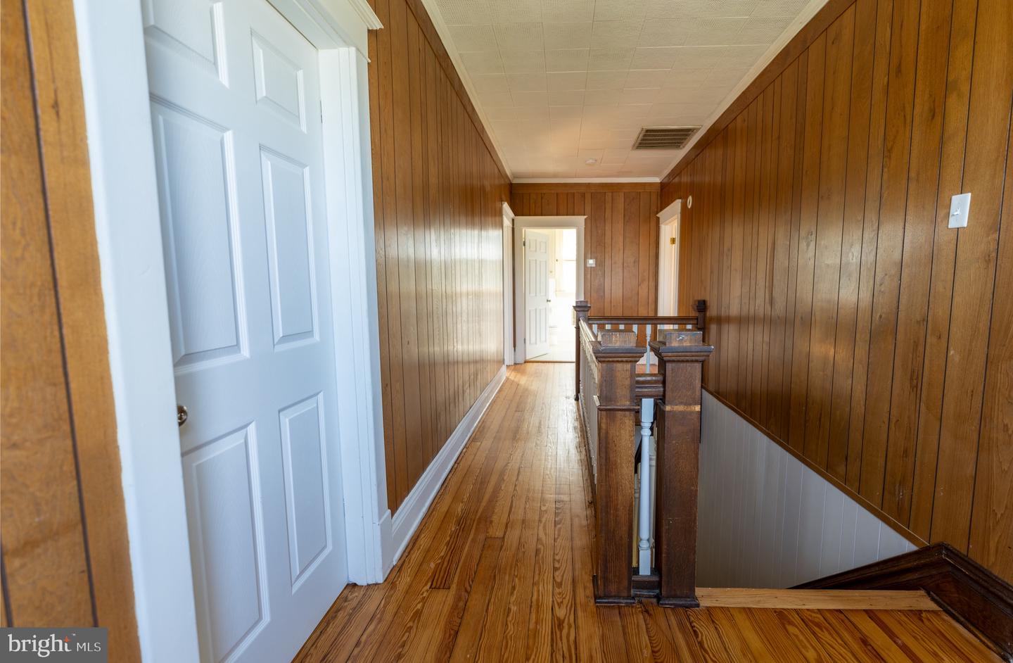 89 MAIN ST N, KILMARNOCK, Virginia 22482, 4 Bedrooms Bedrooms, 8 Rooms Rooms,2 BathroomsBathrooms,Residential,For sale,89 MAIN ST N,VALV2000812 MLS # VALV2000812
