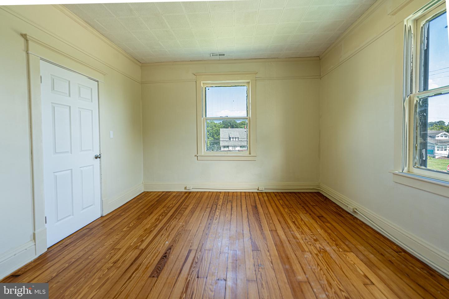 89 MAIN ST N, KILMARNOCK, Virginia 22482, 4 Bedrooms Bedrooms, 8 Rooms Rooms,2 BathroomsBathrooms,Residential,For sale,89 MAIN ST N,VALV2000812 MLS # VALV2000812