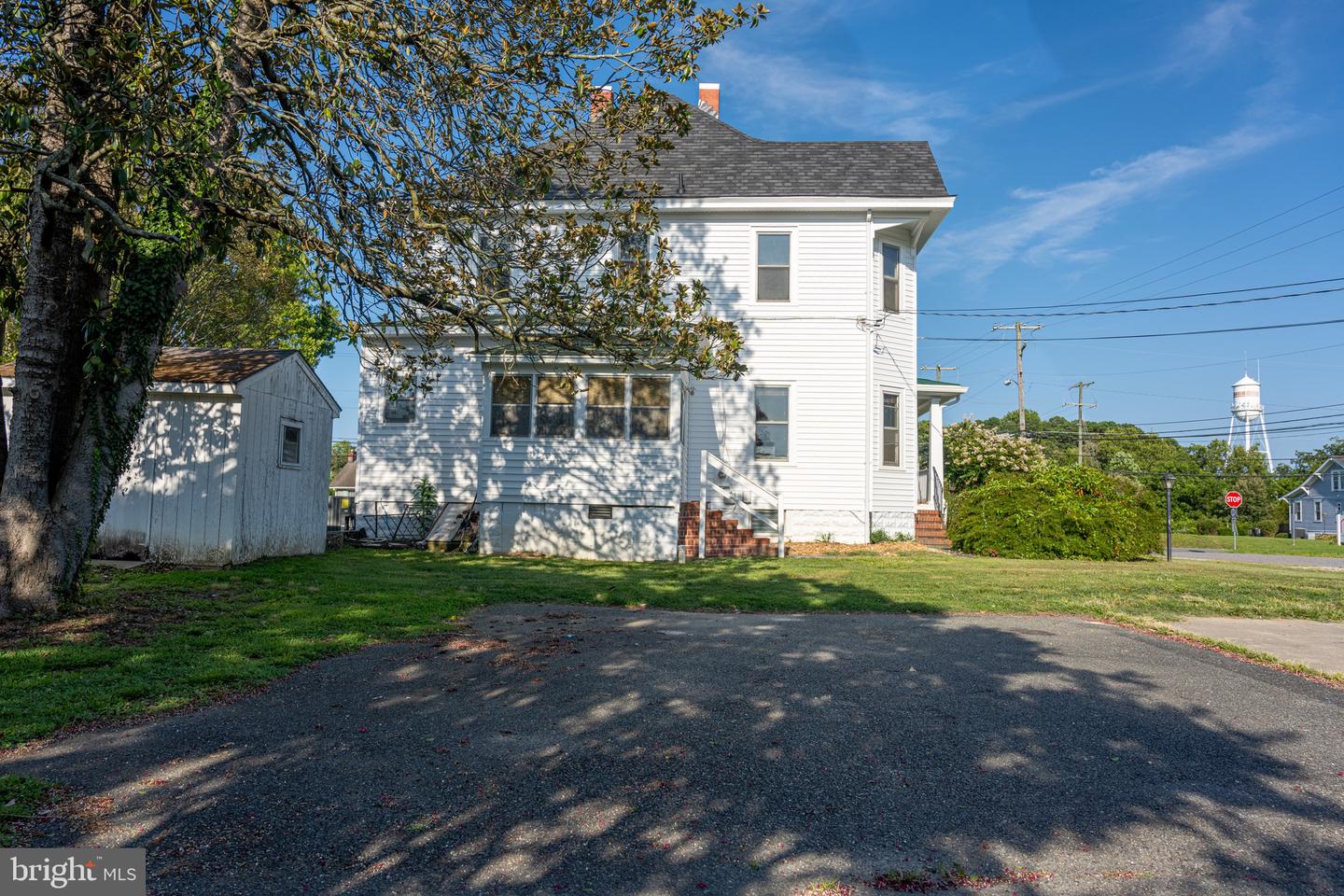 89 MAIN ST N, KILMARNOCK, Virginia 22482, 4 Bedrooms Bedrooms, 8 Rooms Rooms,2 BathroomsBathrooms,Residential,For sale,89 MAIN ST N,VALV2000812 MLS # VALV2000812