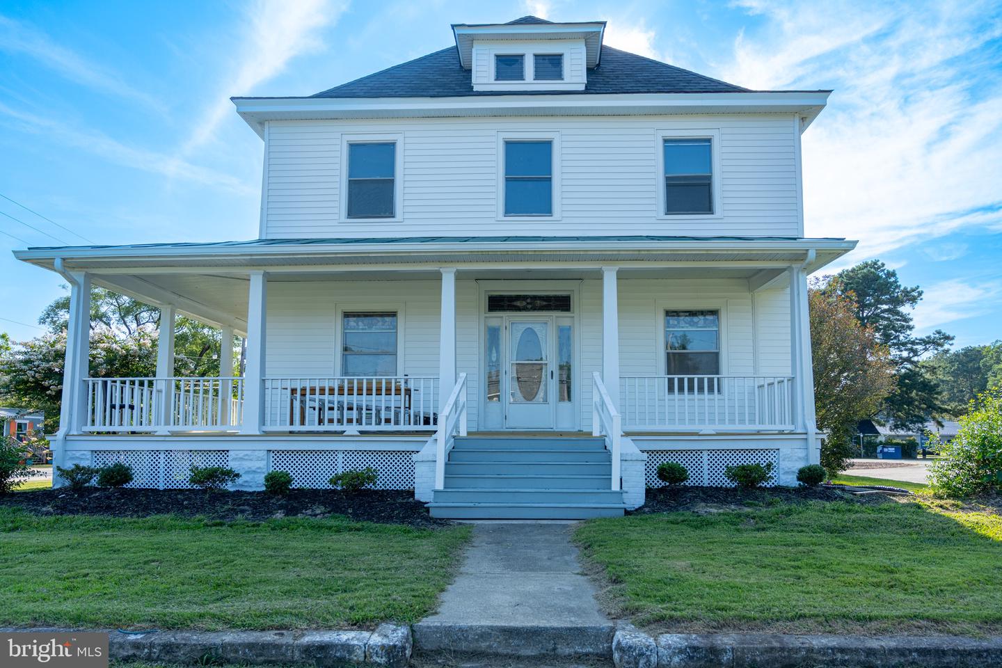 89 MAIN ST N, KILMARNOCK, Virginia 22482, 4 Bedrooms Bedrooms, 8 Rooms Rooms,2 BathroomsBathrooms,Residential,For sale,89 MAIN ST N,VALV2000812 MLS # VALV2000812