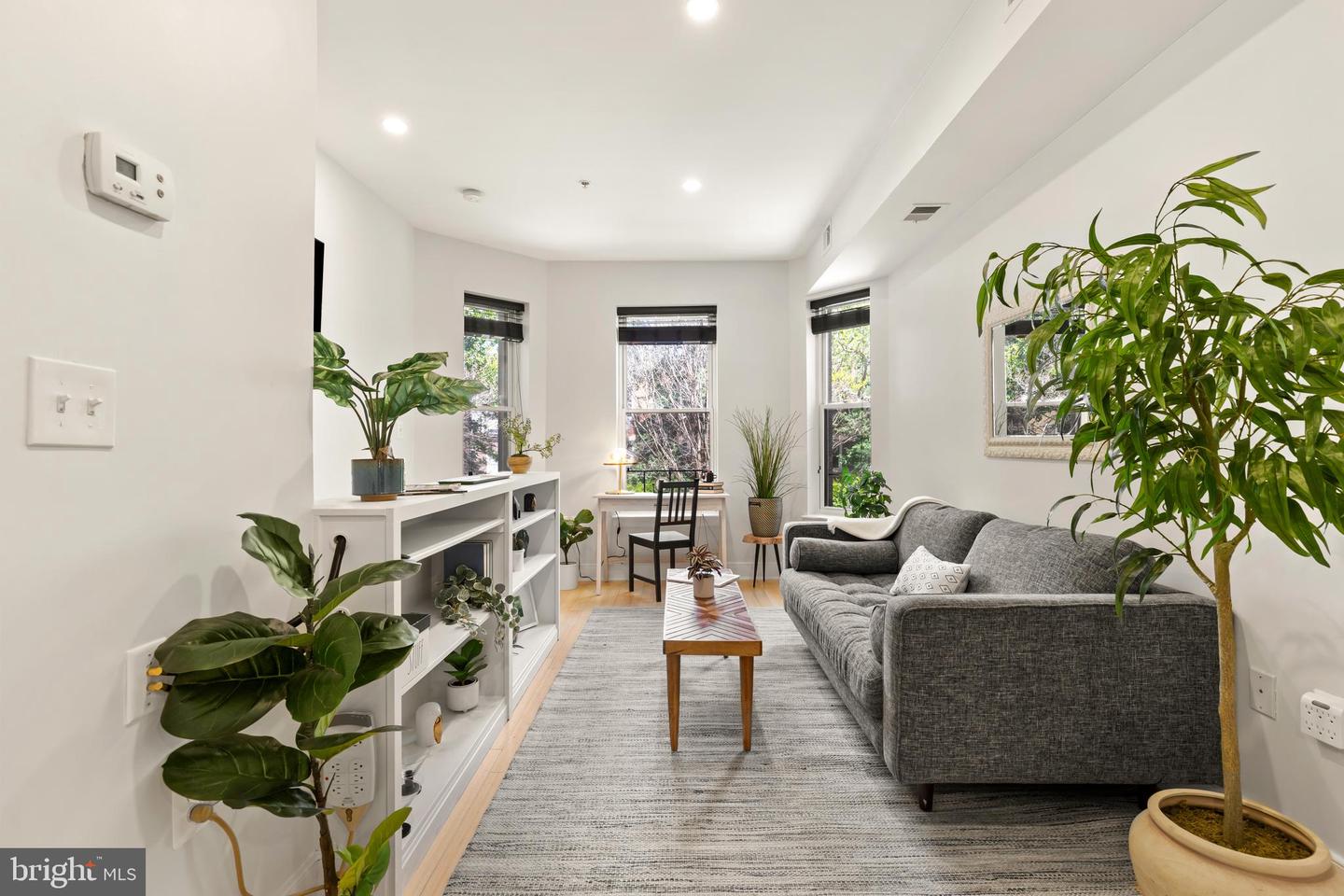 1108 COLUMBIA RD NW #101, WASHINGTON, District Of Columbia 20009, 2 Bedrooms Bedrooms, ,1 BathroomBathrooms,Residential,For sale,1108 COLUMBIA RD NW #101,DCDC2201788 MLS # DCDC2201788
