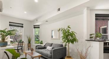 1108 COLUMBIA RD NW #101, WASHINGTON, District Of Columbia 20009, 2 Bedrooms Bedrooms, ,1 BathroomBathrooms,Residential,For sale,1108 COLUMBIA RD NW #101,DCDC2201788 MLS # DCDC2201788