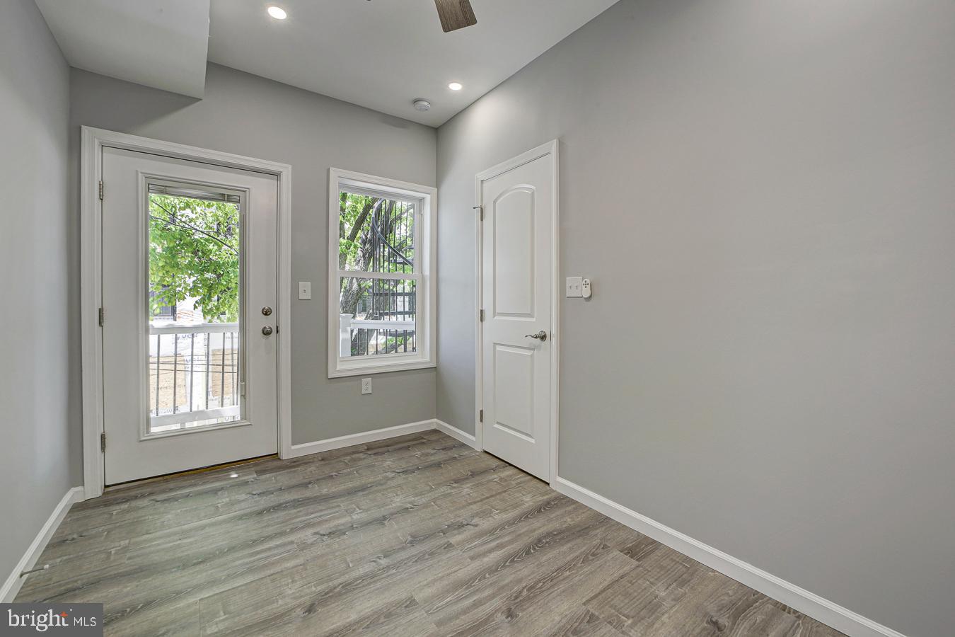 832 19TH ST NE #B, WASHINGTON, District Of Columbia 20002, 2 Bedrooms Bedrooms, ,2 BathroomsBathrooms,Residential,For sale,832 19TH ST NE #B,DCDC2201802 MLS # DCDC2201802