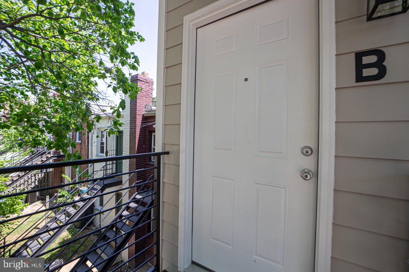 832 19TH ST NE #B, WASHINGTON, District Of Columbia 20002, 2 Bedrooms Bedrooms, ,2 BathroomsBathrooms,Residential,For sale,832 19TH ST NE #B,DCDC2201802 MLS # DCDC2201802