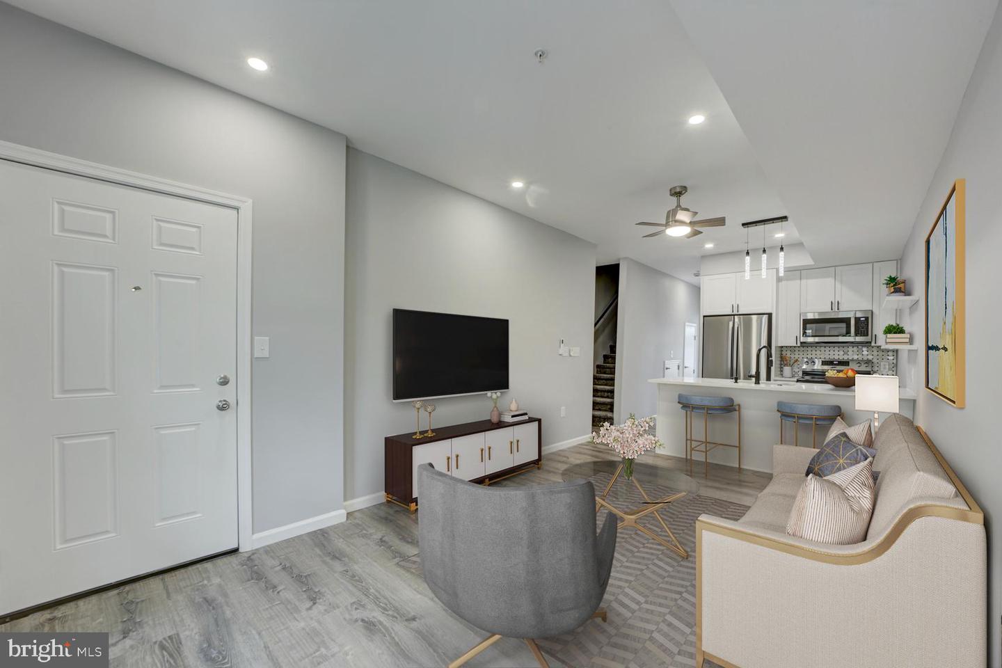 832 19TH ST NE #C, WASHINGTON, District Of Columbia 20002, 2 Bedrooms Bedrooms, ,2 BathroomsBathrooms,Residential,For sale,832 19TH ST NE #C,DCDC2201816 MLS # DCDC2201816