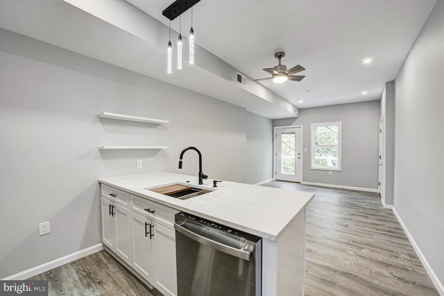 832 19TH ST NE #C, WASHINGTON, District Of Columbia 20002, 2 Bedrooms Bedrooms, ,2 BathroomsBathrooms,Residential,For sale,832 19TH ST NE #C,DCDC2201816 MLS # DCDC2201816