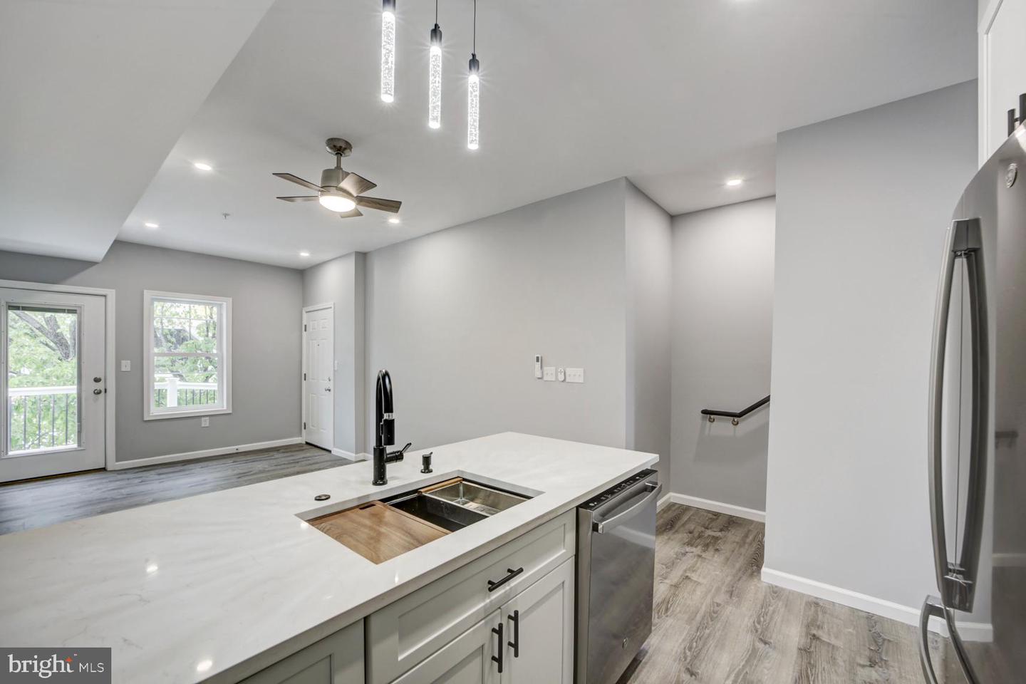 832 19TH ST NE #C, WASHINGTON, District Of Columbia 20002, 2 Bedrooms Bedrooms, ,2 BathroomsBathrooms,Residential,For sale,832 19TH ST NE #C,DCDC2201816 MLS # DCDC2201816