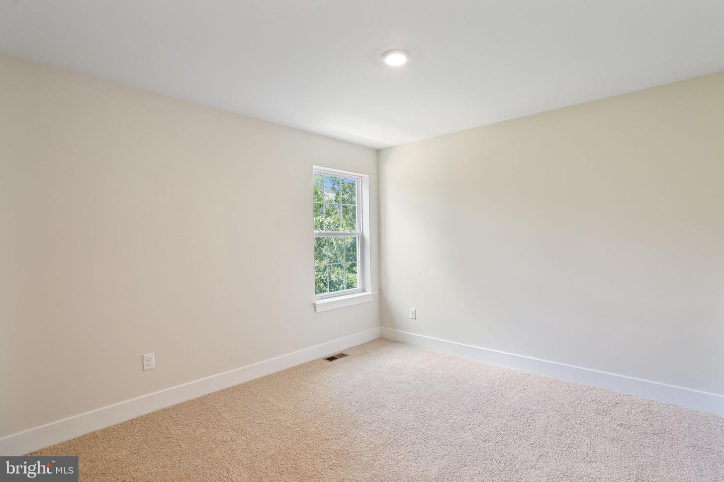 826 LONG MEADOW DR, FREDERICKSBURG, Virginia 22406, 4 Bedrooms Bedrooms, ,3 BathroomsBathrooms,Residential,For sale,826 LONG MEADOW DR,VAST2039086 MLS # VAST2039086