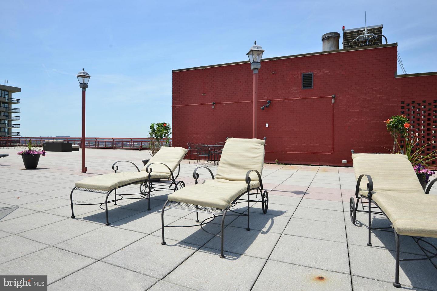 801 N PITT ST N #1206, ALEXANDRIA, Virginia 22314, 1 Bedroom Bedrooms, ,1 BathroomBathrooms,Residential,For sale,801 N PITT ST N #1206,VAAX2045586 MLS # VAAX2045586