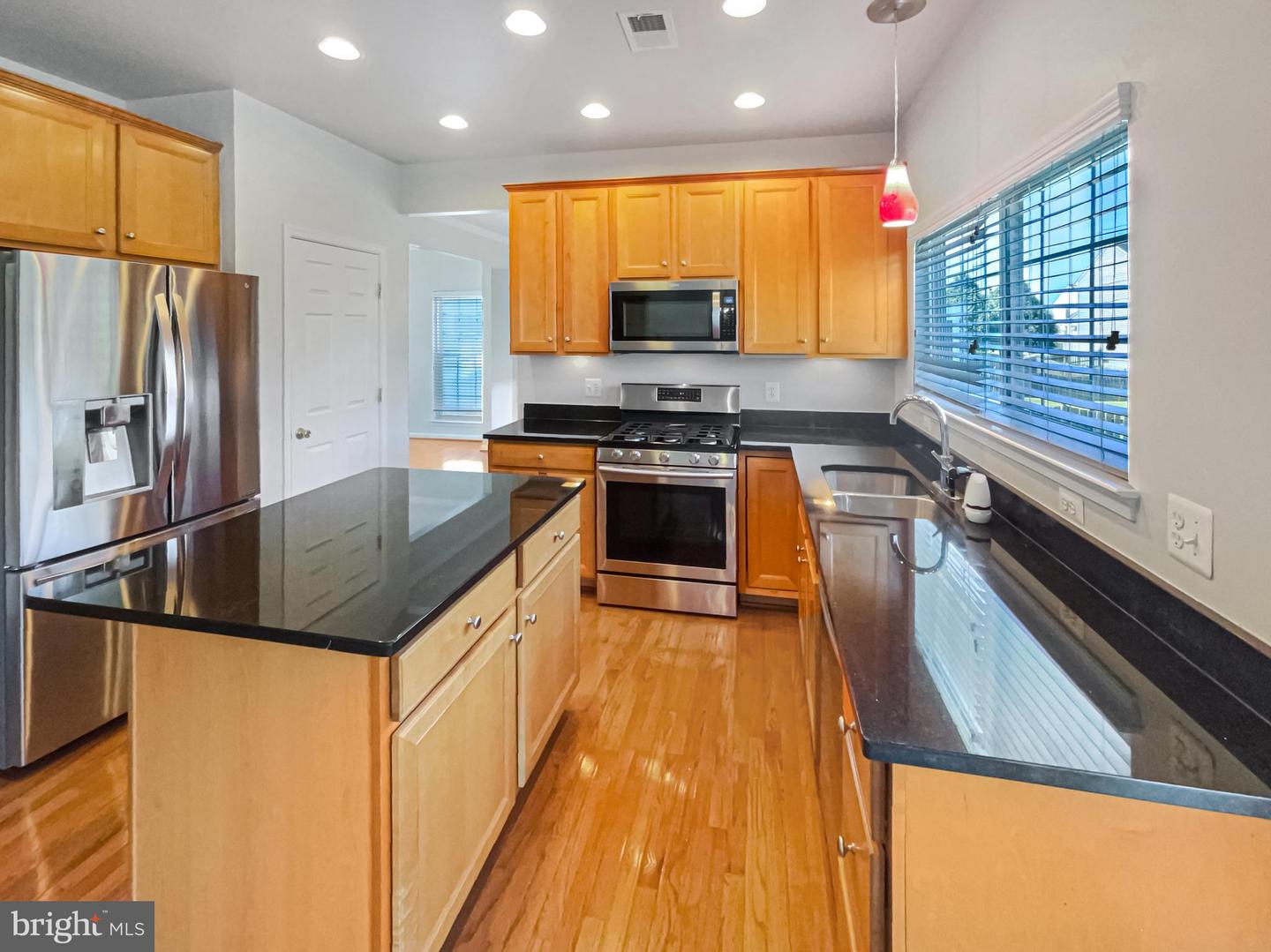 821 DEVONSHIRE CIR, PURCELLVILLE, Virginia 20132, 5 Bedrooms Bedrooms, ,3 BathroomsBathrooms,Residential,For sale,821 DEVONSHIRE CIR,VALO2097508 MLS # VALO2097508