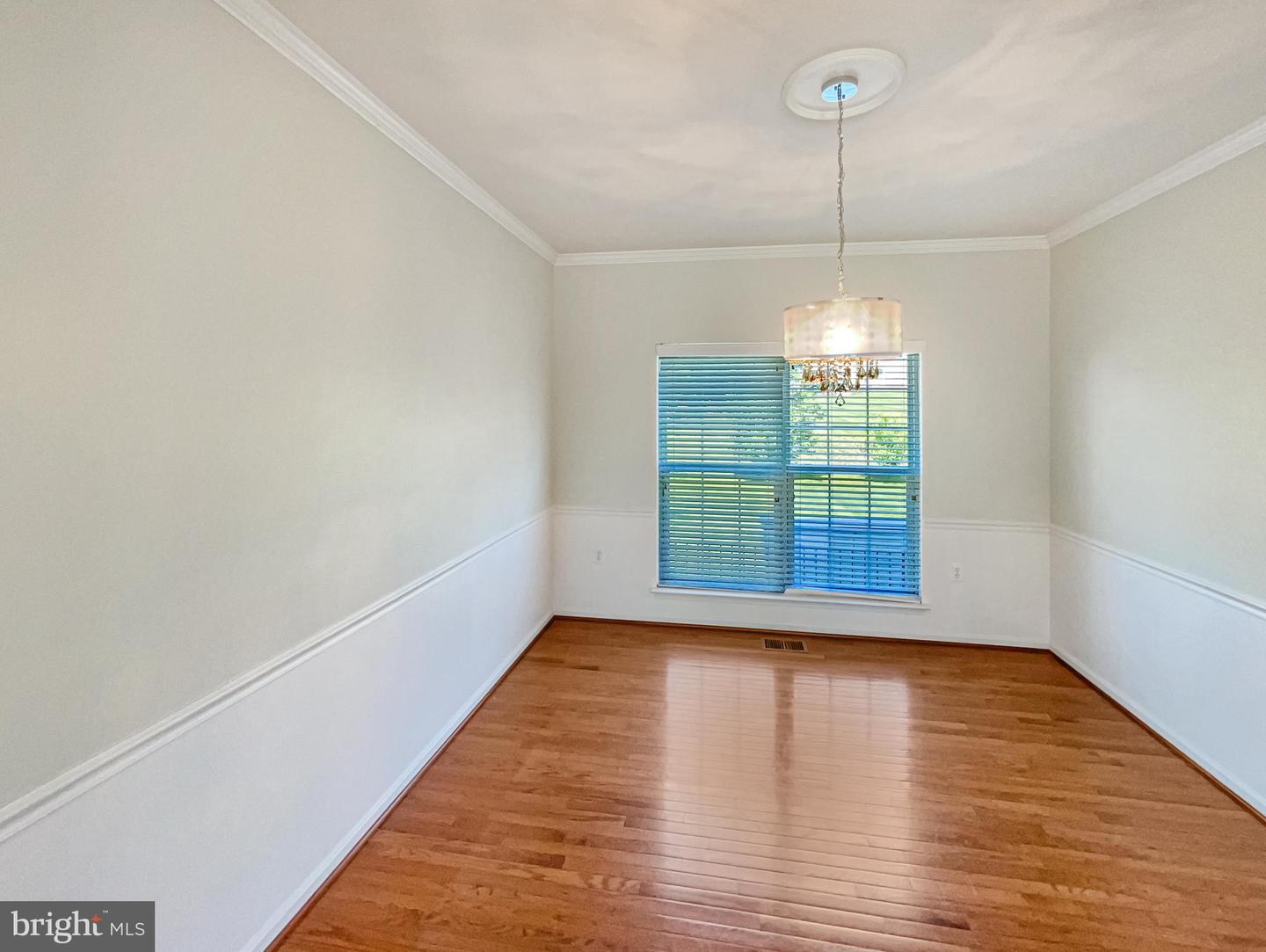 821 DEVONSHIRE CIR, PURCELLVILLE, Virginia 20132, 5 Bedrooms Bedrooms, ,3 BathroomsBathrooms,Residential,For sale,821 DEVONSHIRE CIR,VALO2097508 MLS # VALO2097508