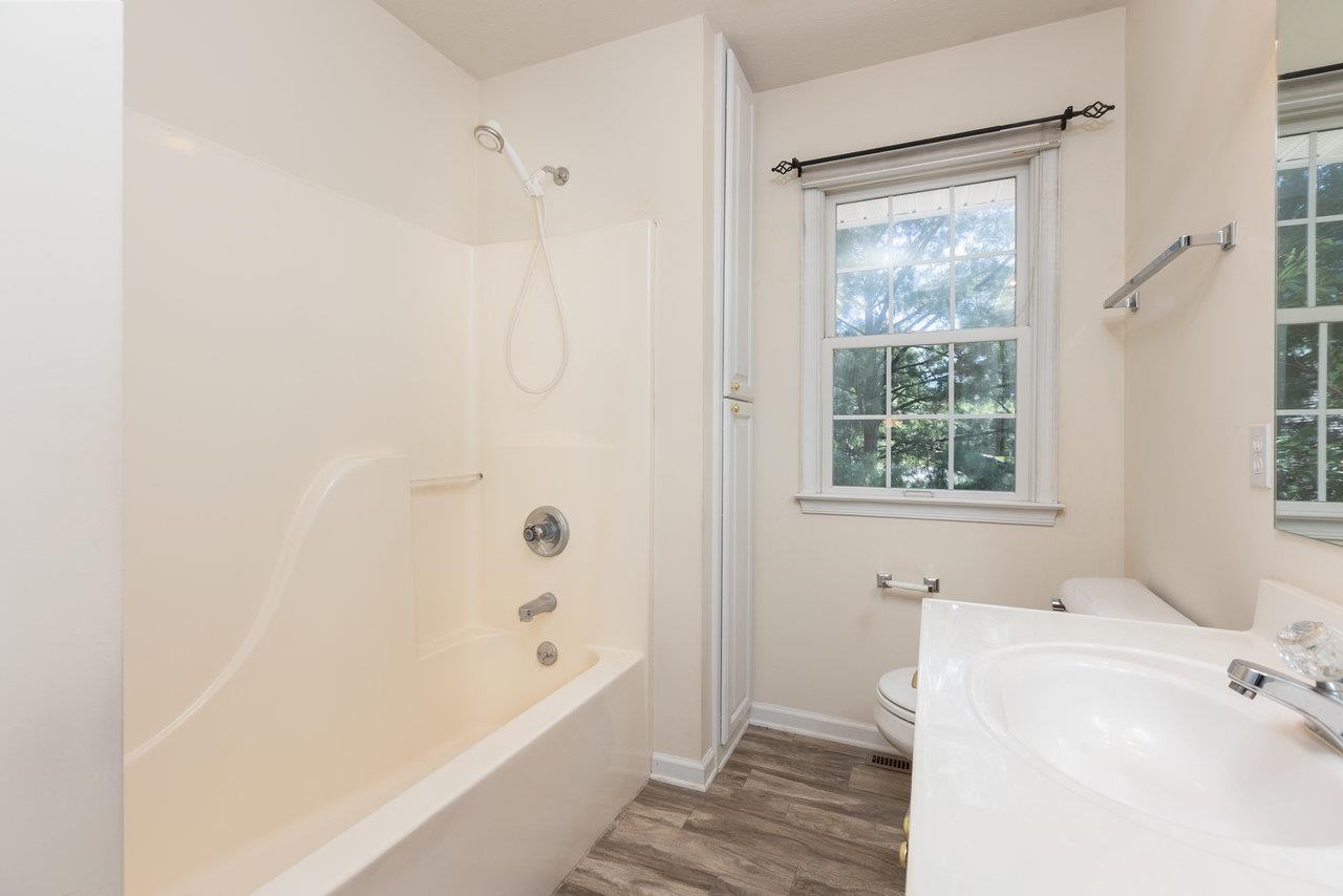 1098 ROBIN HOOD CT, ROCKINGHAM, Virginia 22801, 2 Bedrooms Bedrooms, ,1 BathroomBathrooms,Residential,1098 ROBIN HOOD CT,664831 MLS # 664831