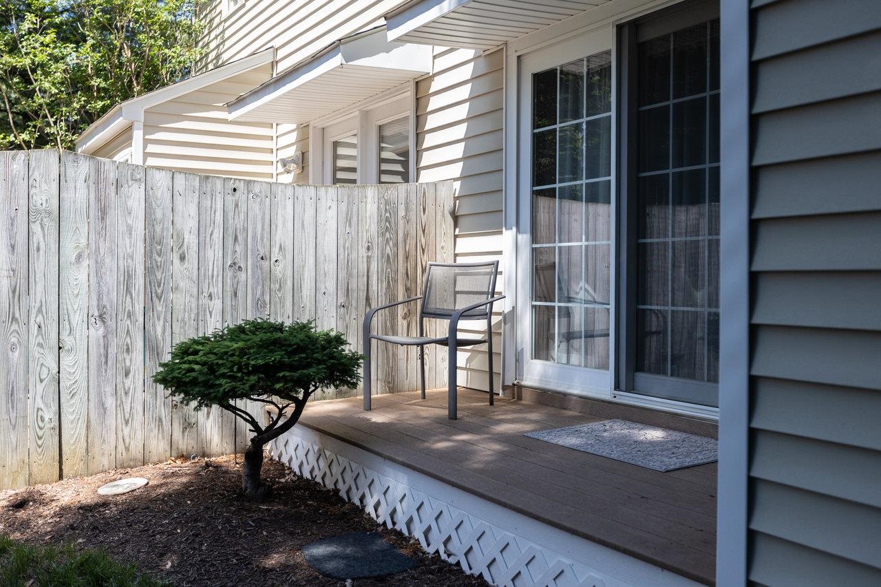 1098 ROBIN HOOD CT, ROCKINGHAM, Virginia 22801, 2 Bedrooms Bedrooms, ,1 BathroomBathrooms,Residential,1098 ROBIN HOOD CT,664831 MLS # 664831