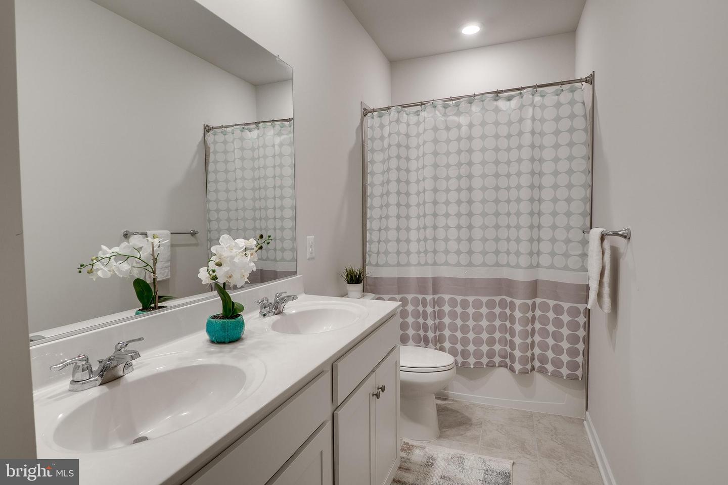 18142 TELFORD DR, JEFFERSONTON, Virginia 22724, 5 Bedrooms Bedrooms, ,3 BathroomsBathrooms,Residential,For sale,18142 TELFORD DR,VACU2009884 MLS # VACU2009884