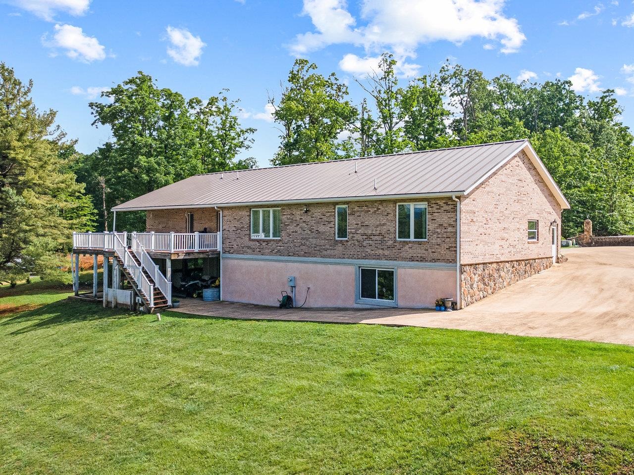 279 ENTERPRISE RD, CHURCHVILLE, Virginia 24421, 4 Bedrooms Bedrooms, ,2 BathroomsBathrooms,Residential,279 ENTERPRISE RD,664845 MLS # 664845