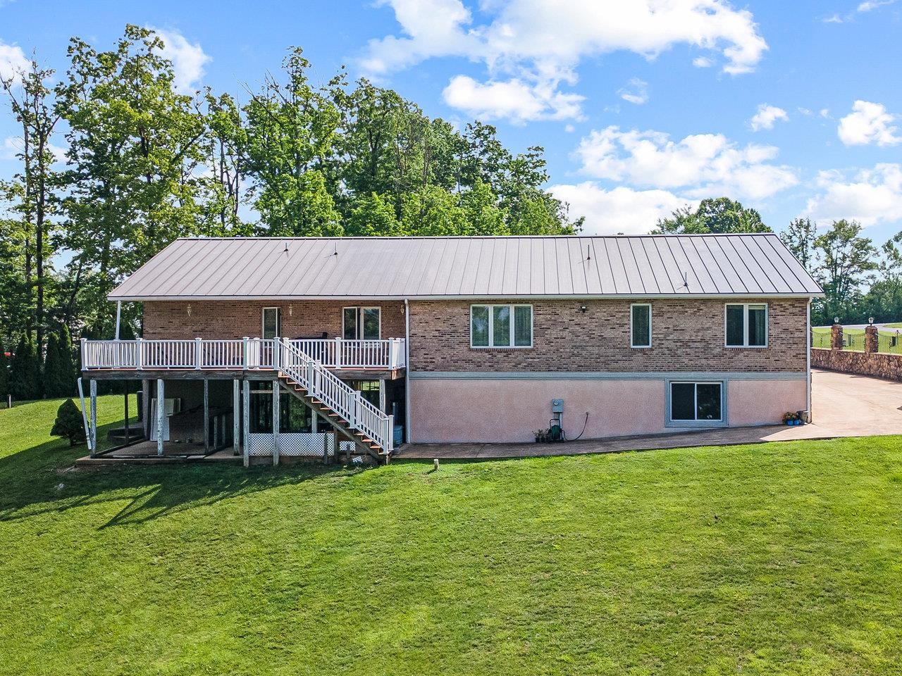 279 ENTERPRISE RD, CHURCHVILLE, Virginia 24421, 4 Bedrooms Bedrooms, ,2 BathroomsBathrooms,Residential,279 ENTERPRISE RD,664845 MLS # 664845