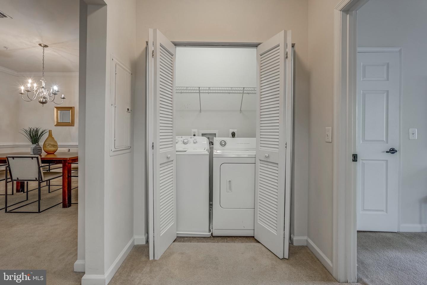 910 WESTWOOD VILLAGE WAY #202, MIDLOTHIAN, Virginia 23114, 2 Bedrooms Bedrooms, ,2 BathroomsBathrooms,Residential,For sale,910 WESTWOOD VILLAGE WAY #202,VACF2001092 MLS # VACF2001092