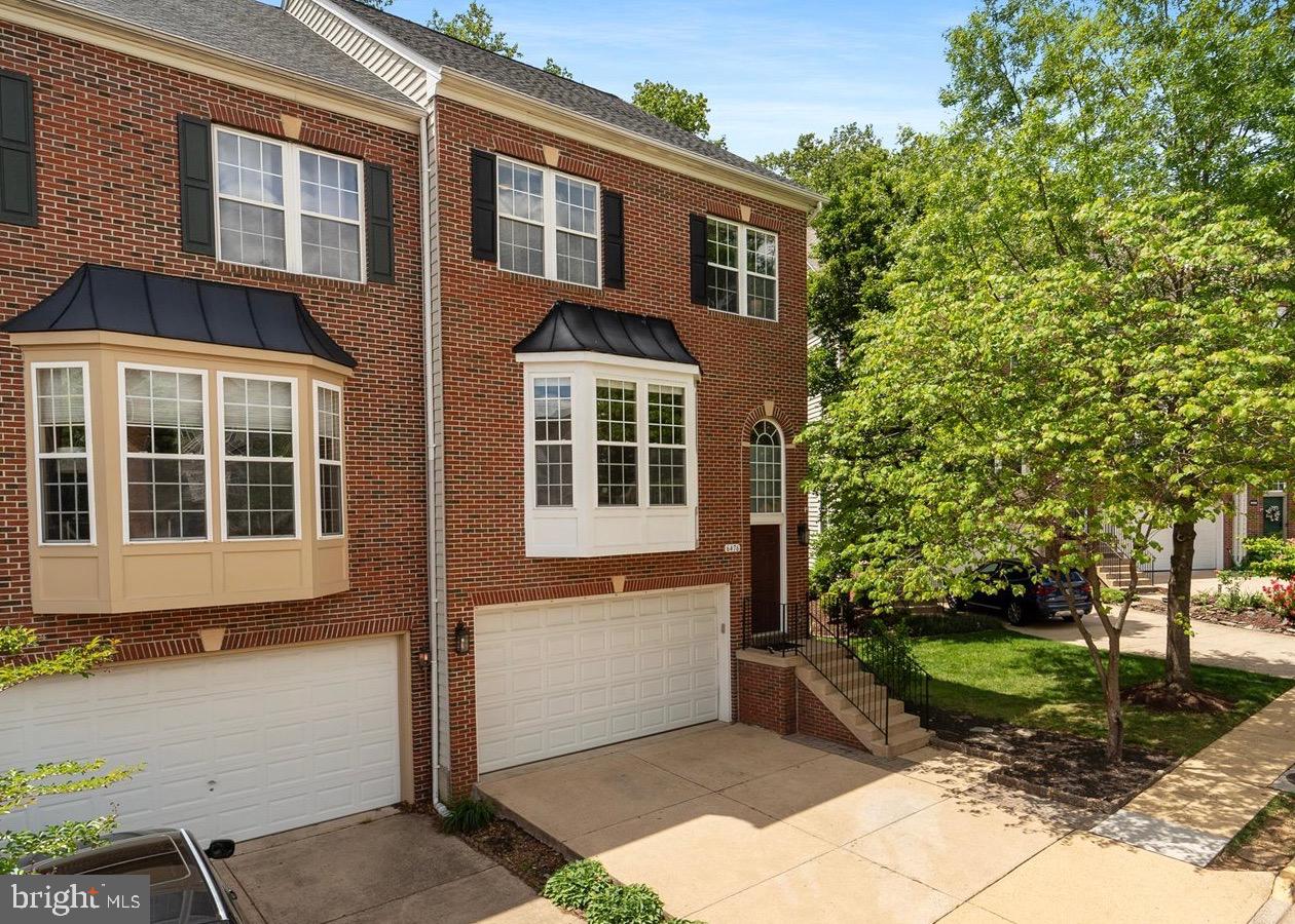 6476 SUTCLIFFE DR, ALEXANDRIA, Virginia 22315, 4 Bedrooms Bedrooms, ,3 BathroomsBathrooms,Residential,For sale,6476 SUTCLIFFE DR,VAFX2233690 MLS # VAFX2233690