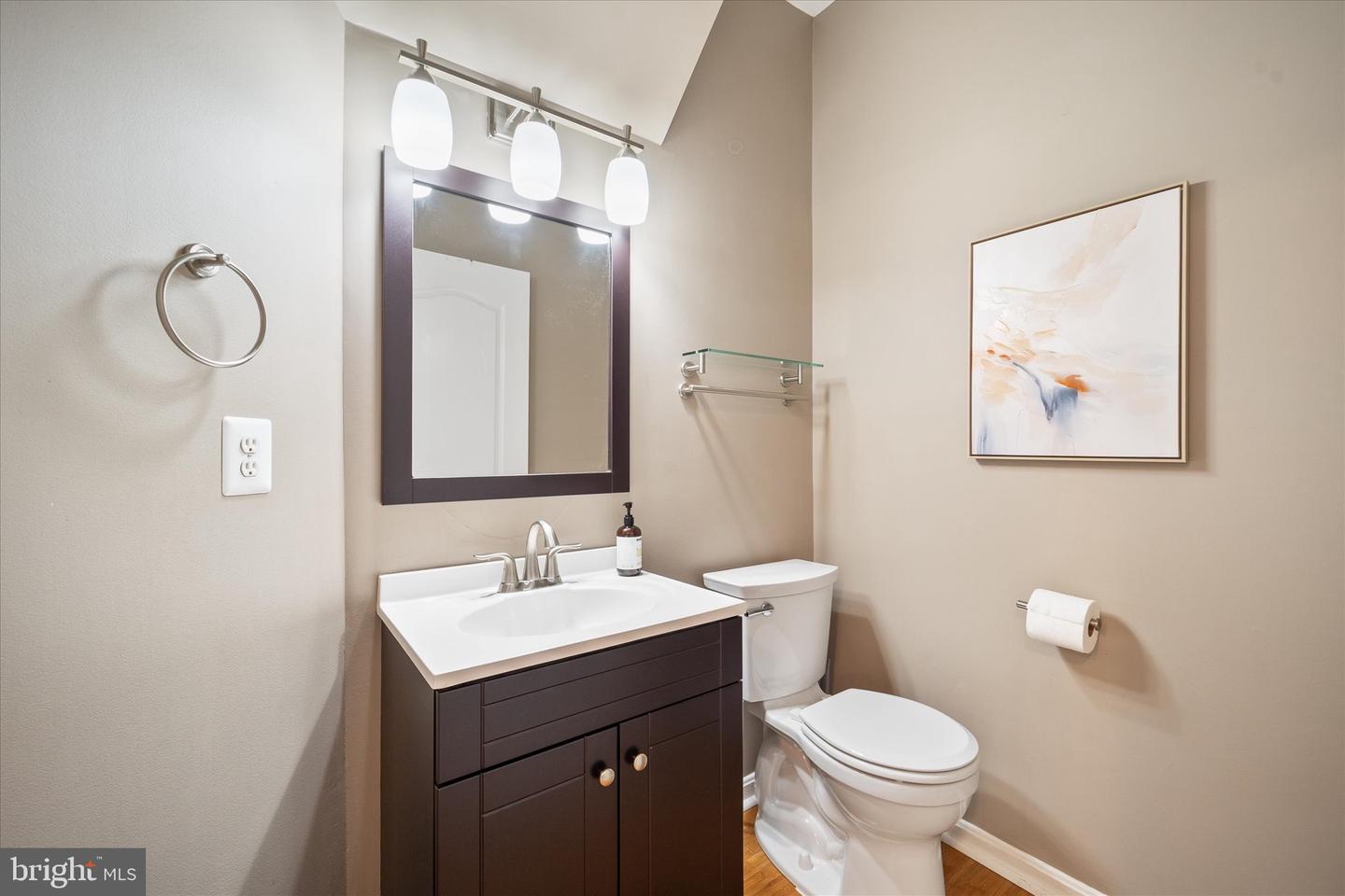 6476 SUTCLIFFE DR, ALEXANDRIA, Virginia 22315, 4 Bedrooms Bedrooms, ,3 BathroomsBathrooms,Residential,For sale,6476 SUTCLIFFE DR,VAFX2233690 MLS # VAFX2233690