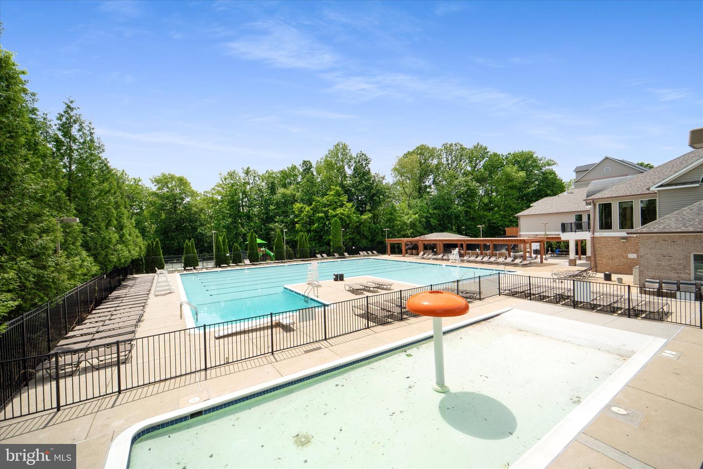 6476 SUTCLIFFE DR, ALEXANDRIA, Virginia 22315, 4 Bedrooms Bedrooms, ,3 BathroomsBathrooms,Residential,For sale,6476 SUTCLIFFE DR,VAFX2233690 MLS # VAFX2233690