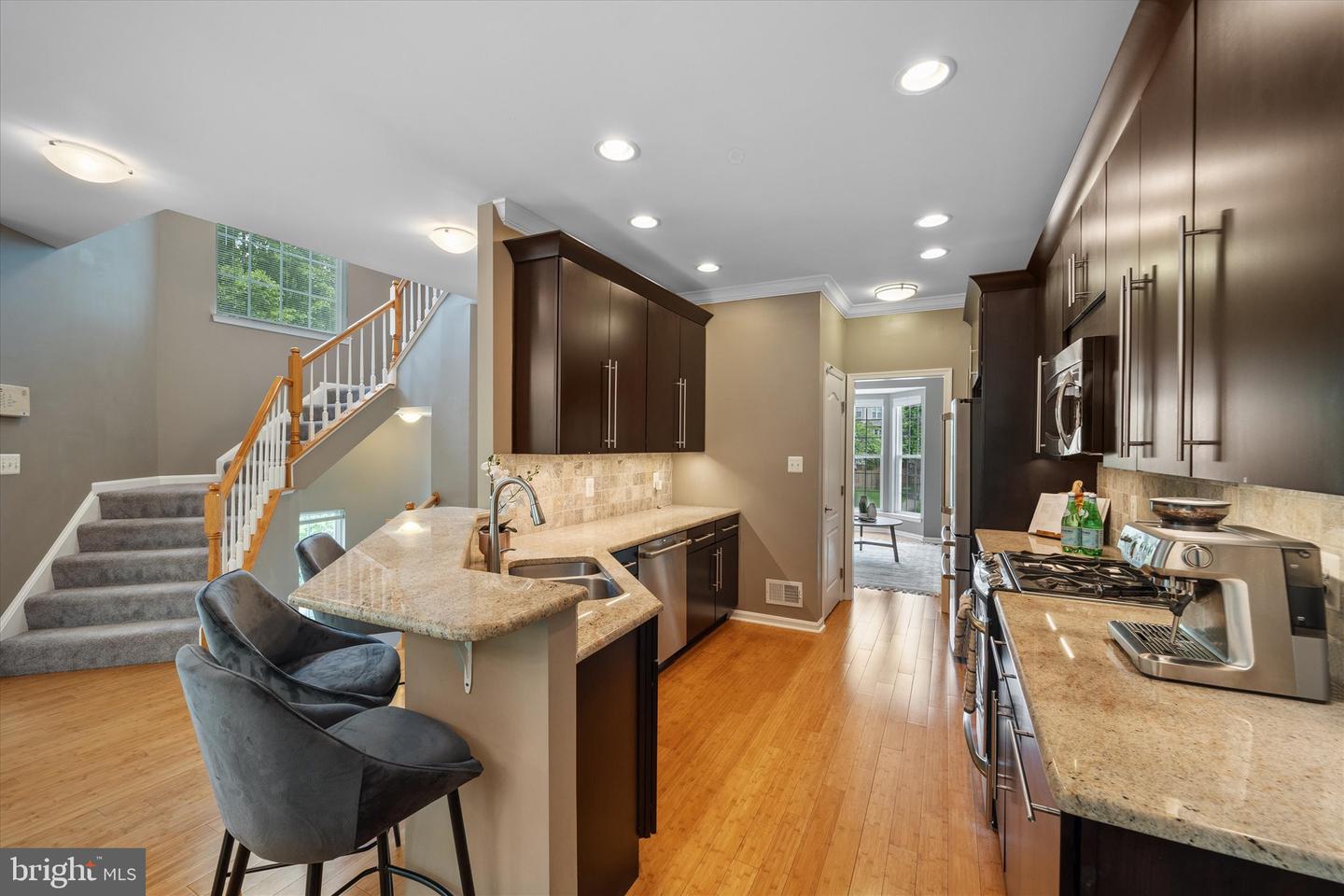 6476 SUTCLIFFE DR, ALEXANDRIA, Virginia 22315, 4 Bedrooms Bedrooms, ,3 BathroomsBathrooms,Residential,For sale,6476 SUTCLIFFE DR,VAFX2233690 MLS # VAFX2233690
