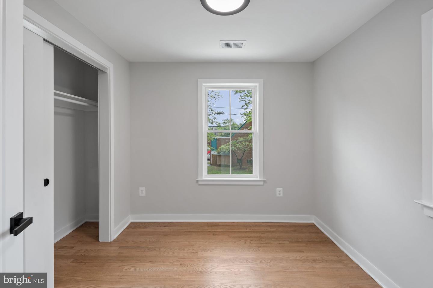 110 E SPRING ST, ALEXANDRIA, Virginia 22301, 4 Bedrooms Bedrooms, ,2 BathroomsBathrooms,Residential,For sale,110 E SPRING ST,VAAX2044536 MLS # VAAX2044536