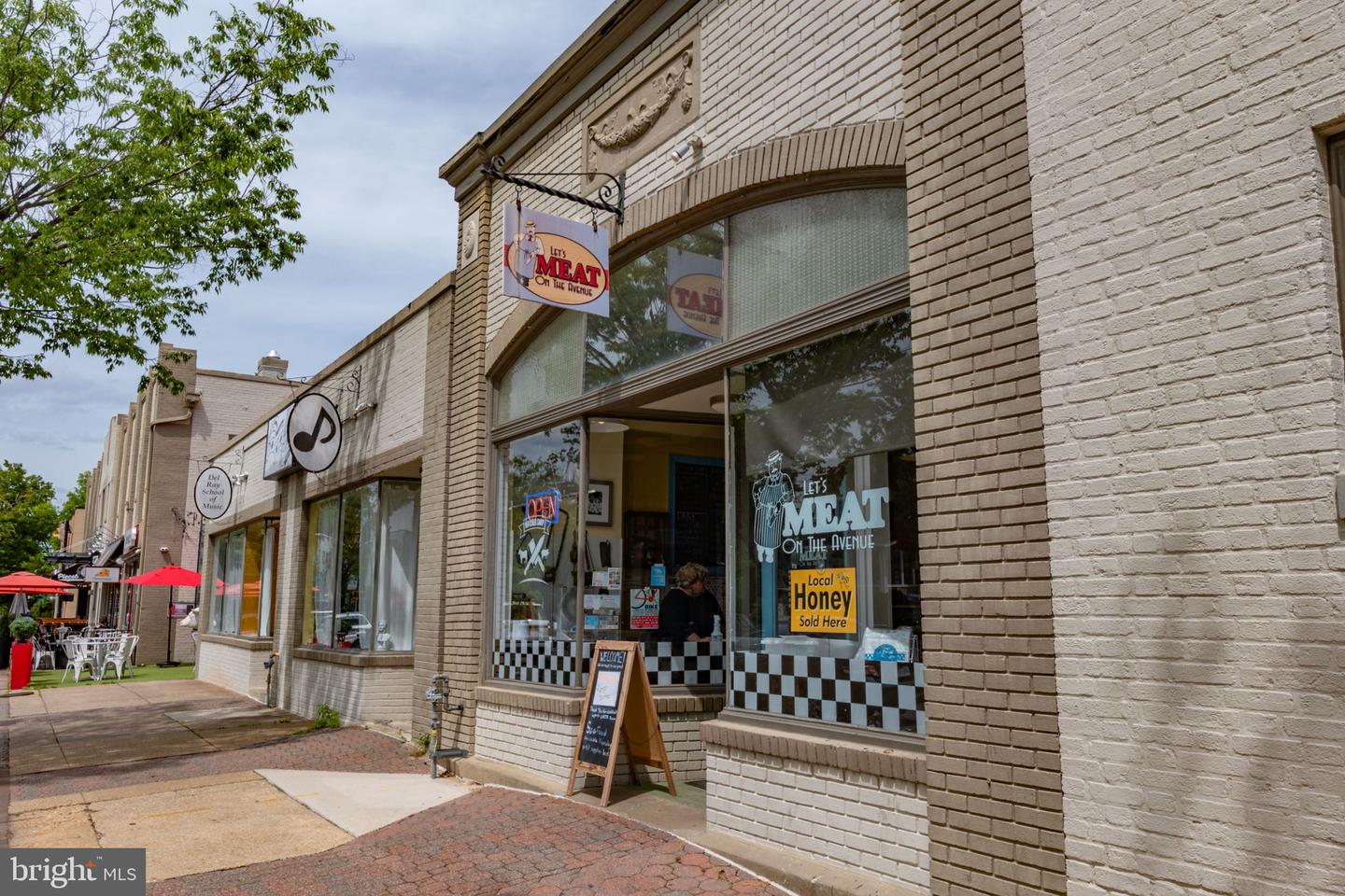110 E SPRING ST, ALEXANDRIA, Virginia 22301, 4 Bedrooms Bedrooms, ,2 BathroomsBathrooms,Residential,For sale,110 E SPRING ST,VAAX2044536 MLS # VAAX2044536
