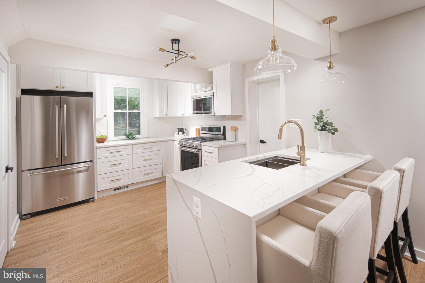 110 E SPRING ST, ALEXANDRIA, Virginia 22301, 4 Bedrooms Bedrooms, ,2 BathroomsBathrooms,Residential,For sale,110 E SPRING ST,VAAX2044536 MLS # VAAX2044536