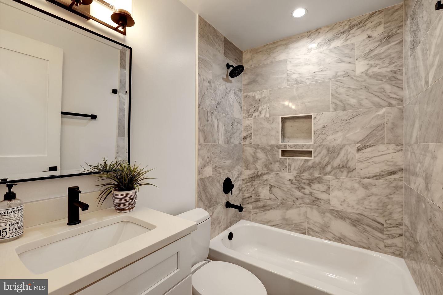 3210 8TH ST NE #1, WASHINGTON, District Of Columbia 20017, 3 Bedrooms Bedrooms, 3 Rooms Rooms,3 BathroomsBathrooms,Residential,For sale,3210 8TH ST NE #1,DCDC2198434 MLS # DCDC2198434