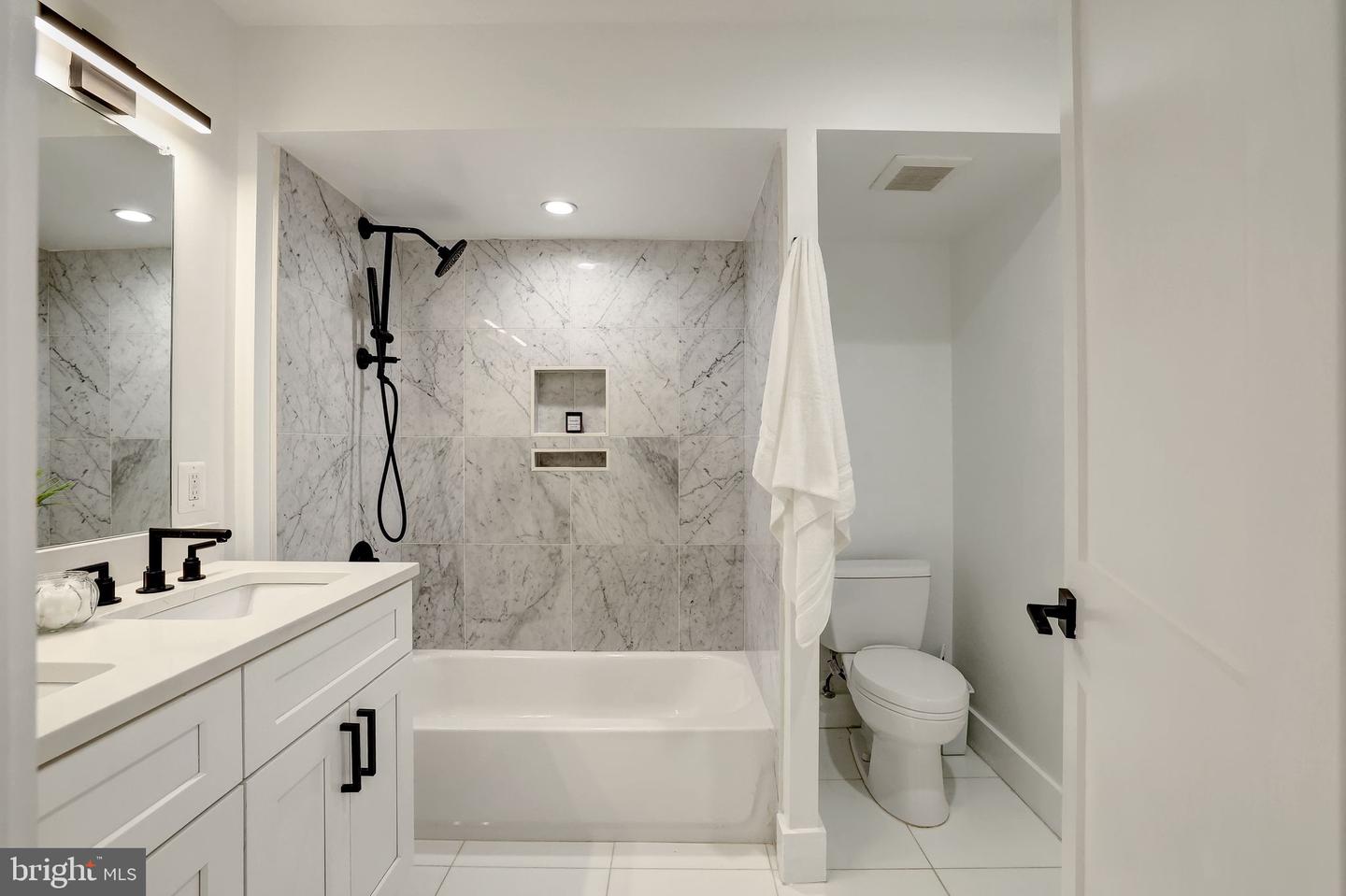 3210 8TH ST NE #1, WASHINGTON, District Of Columbia 20017, 3 Bedrooms Bedrooms, 3 Rooms Rooms,3 BathroomsBathrooms,Residential,For sale,3210 8TH ST NE #1,DCDC2198434 MLS # DCDC2198434