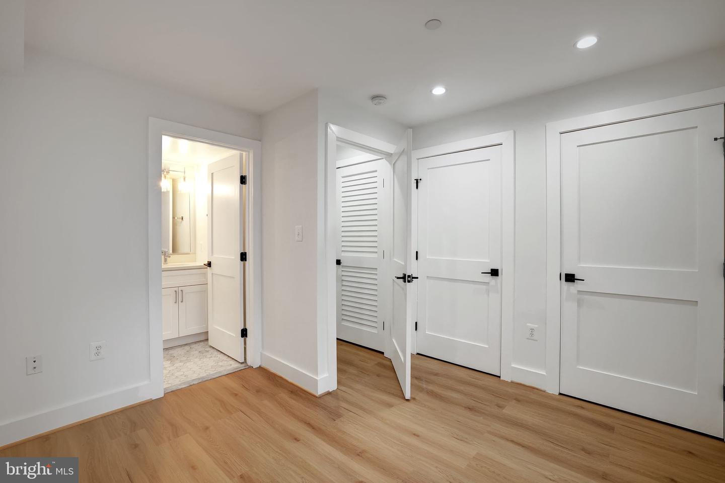 3210 8TH ST NE #1, WASHINGTON, District Of Columbia 20017, 3 Bedrooms Bedrooms, 3 Rooms Rooms,3 BathroomsBathrooms,Residential,For sale,3210 8TH ST NE #1,DCDC2198434 MLS # DCDC2198434