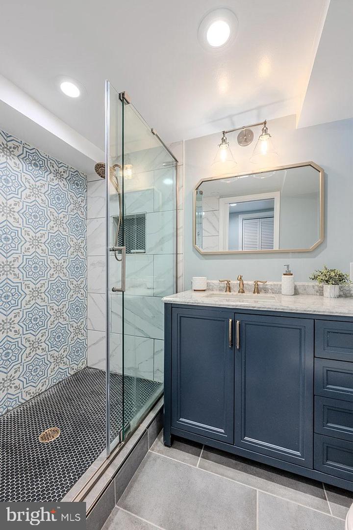 219 E MONROE AVE, ALEXANDRIA, Virginia 22301, 3 Bedrooms Bedrooms, ,2 BathroomsBathrooms,Residential,For sale,219 E MONROE AVE,VAAX2044960 MLS # VAAX2044960