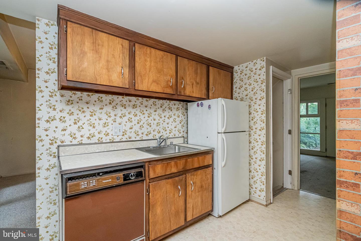 4404 FOREST GLEN CT, ANNANDALE, Virginia 22003, 4 Bedrooms Bedrooms, ,2 BathroomsBathrooms,Residential,For sale,4404 FOREST GLEN CT,VAFX2239570 MLS # VAFX2239570