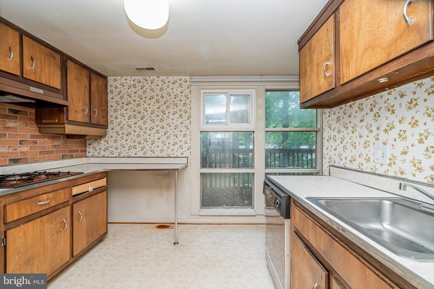 4404 FOREST GLEN CT, ANNANDALE, Virginia 22003, 4 Bedrooms Bedrooms, ,2 BathroomsBathrooms,Residential,For sale,4404 FOREST GLEN CT,VAFX2239570 MLS # VAFX2239570